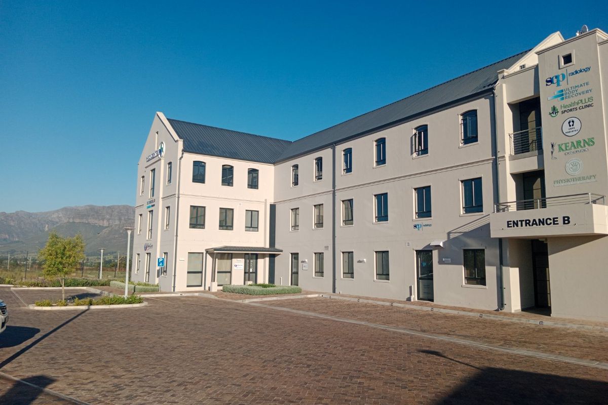 Premium Paarl offices available at Medicentre  - Photo 3