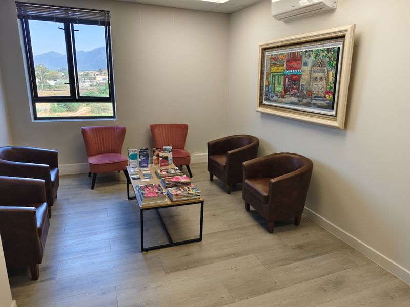 Premium Paarl offices available at Medicentre  - Photo 4