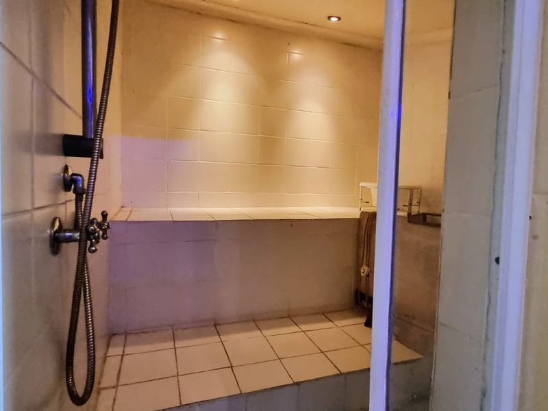 Exquisite 4-Bedroom Home with Endless Amenities and Breathtaking Gardens. - Photo 10