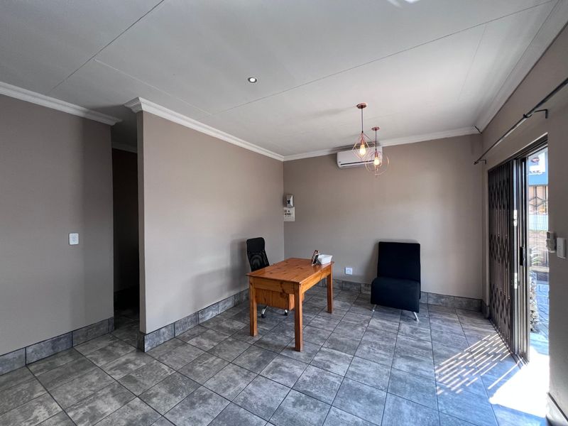 Commercial Office Space to Rent in Melodie - Photo 2