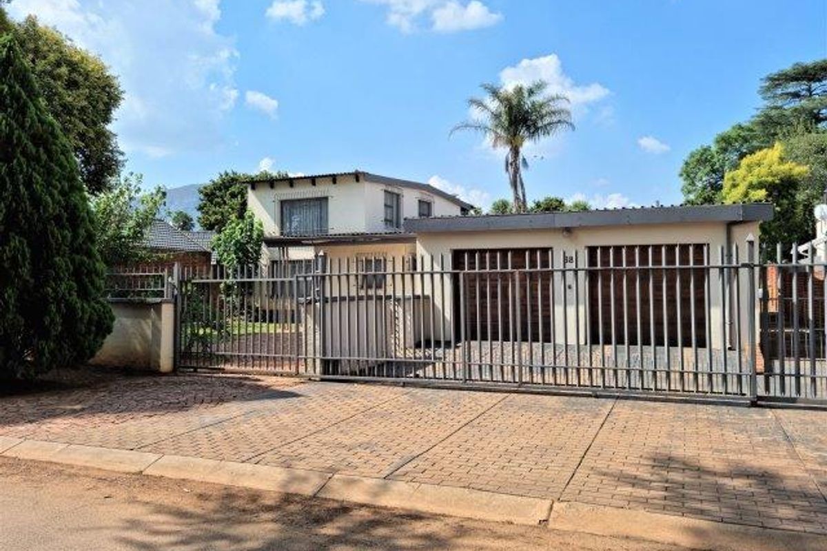 For Sale  A Family Haven with Space, Comfort & Convenience - Photo 2