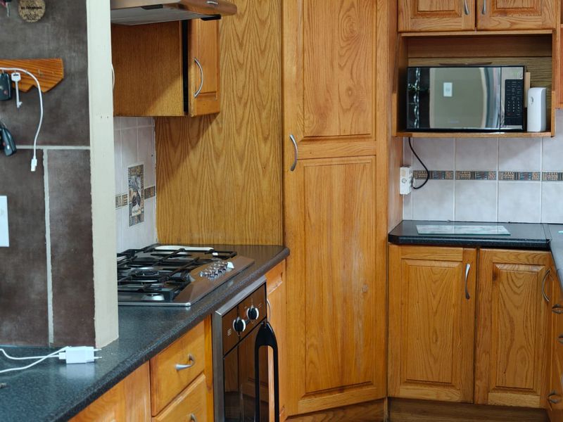 Spacious 3-Bedroom Home for Sale in Ifafi - Photo 5