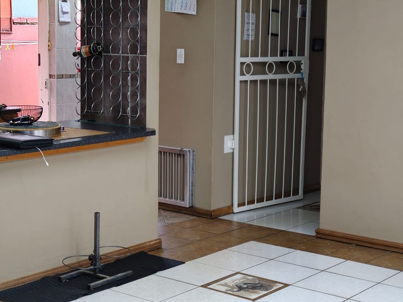 Spacious 3-Bedroom Home for Sale in Ifafi - Photo 6