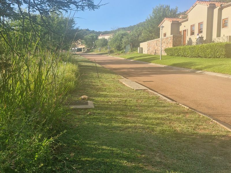 Vacant Land for Sale in a Peaceful, Secure Estate - Photo 4