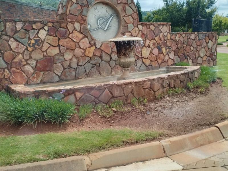 Vacant Land for Sale in a Peaceful, Secure Estate - Photo 1