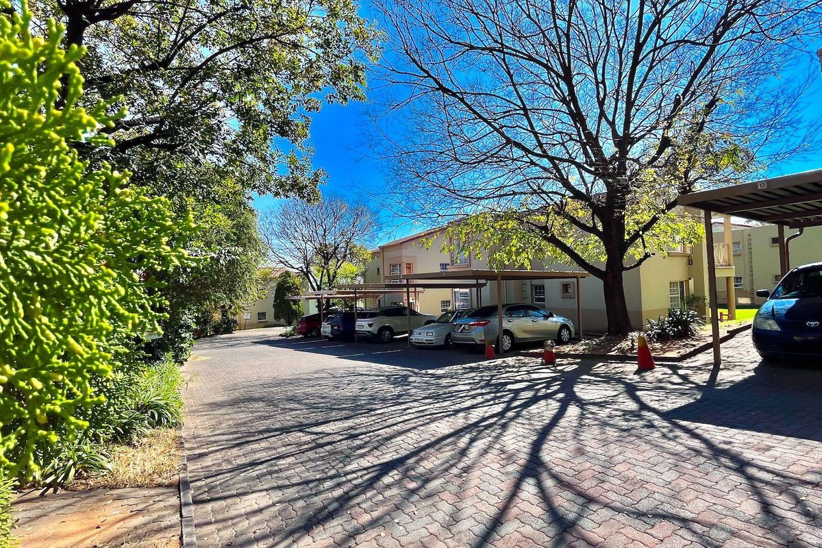 2-Bedroom, 2-Bathroom Haven in a Desirable Complex - Photo 3