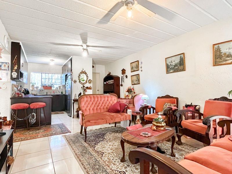 2-Bedroom, 2-Bathroom Haven in a Desirable Complex - Photo 7