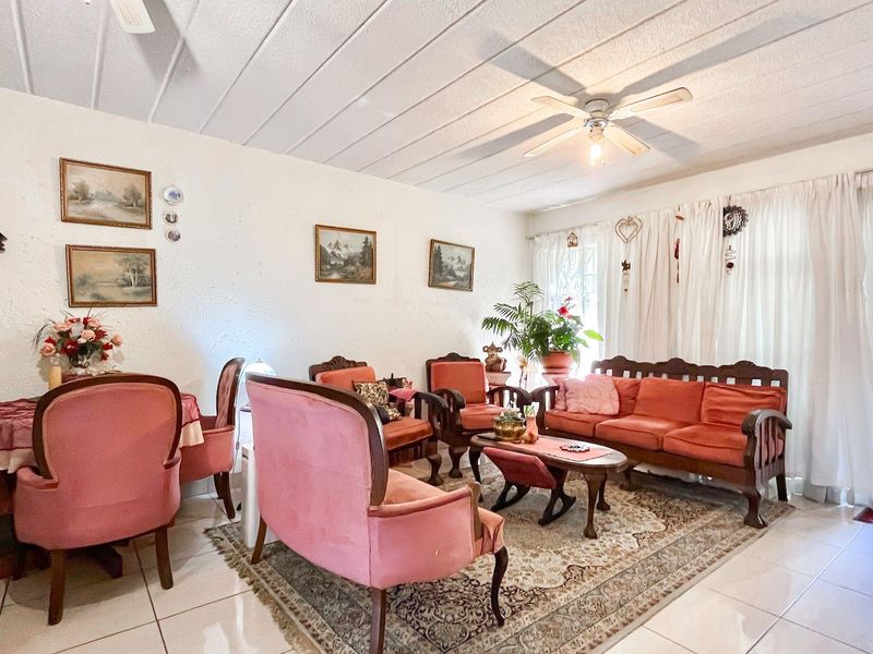 2-Bedroom, 2-Bathroom Haven in a Desirable Complex - Photo 6