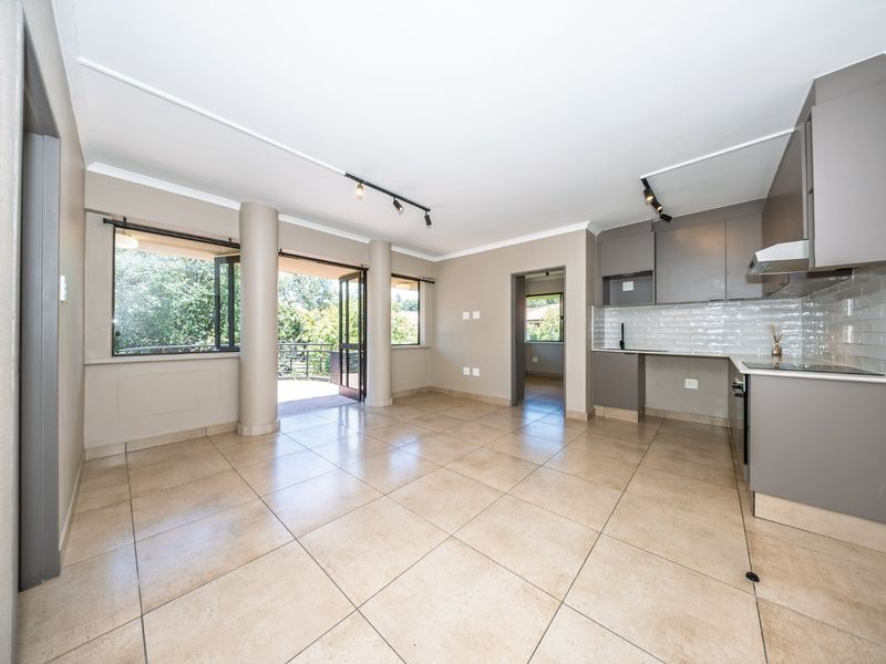 Ultra Modern Living with stunning views in upmarket BlackBrick, Essexwold, Bedfordview - Photo 7