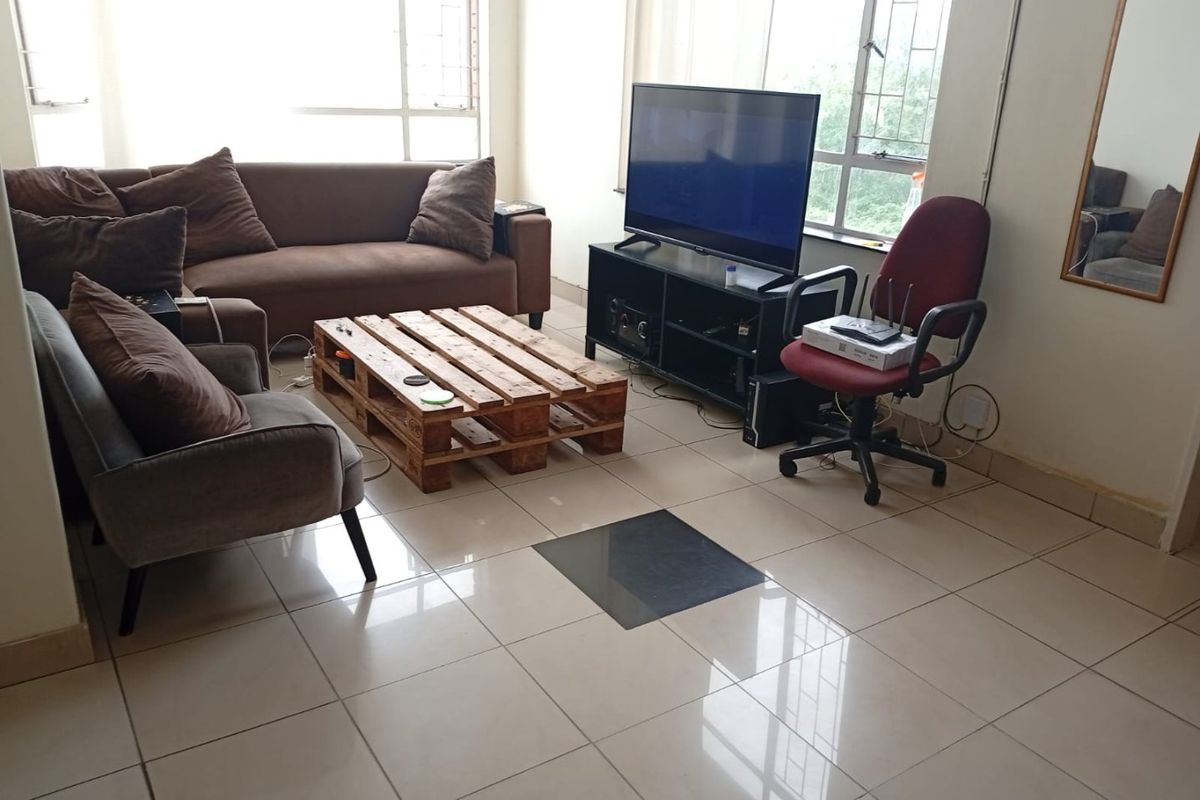 Charming 2-Bedroom Apartment in Essenwood – Ideal for First-Time Buyers or Investors - Photo 4