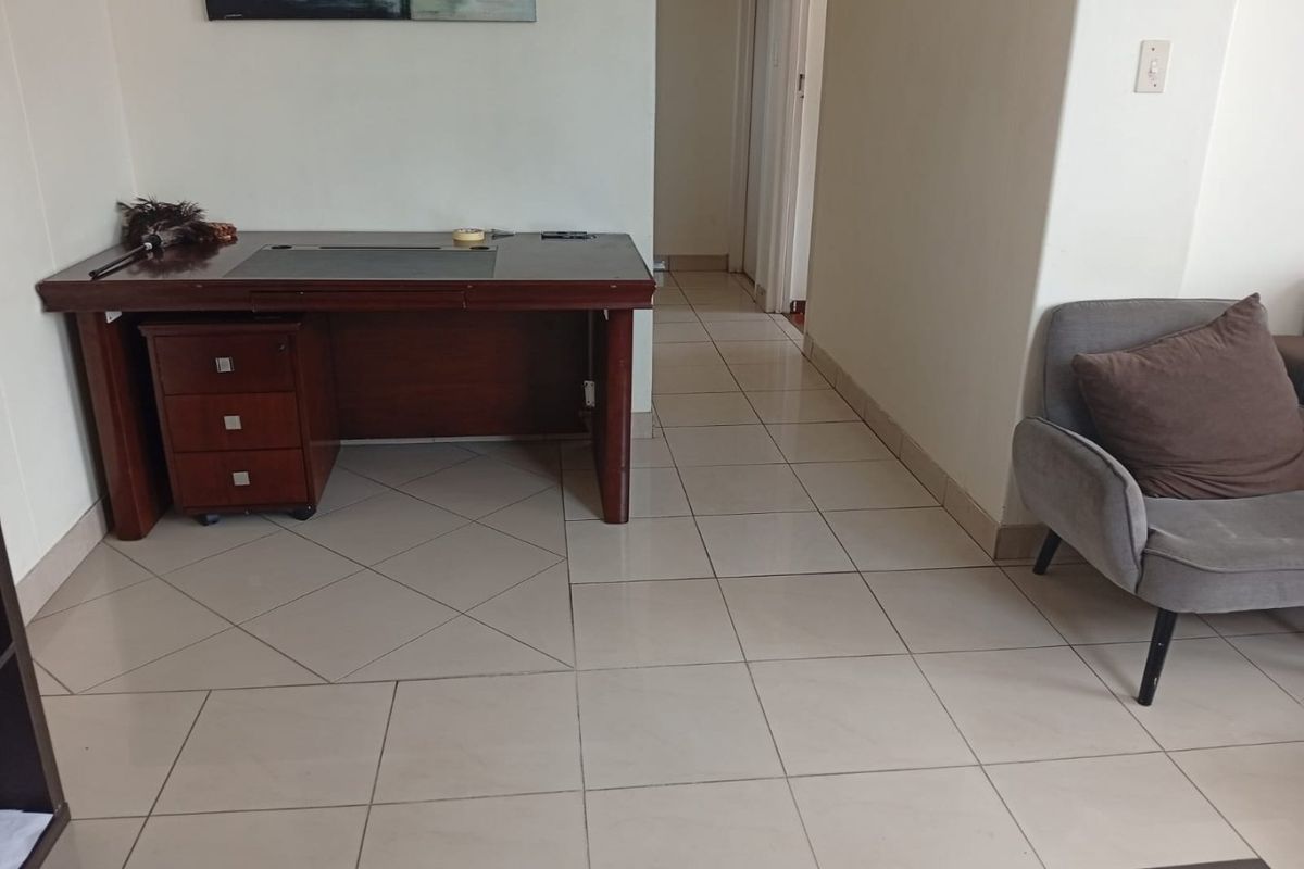 Charming 2-Bedroom Apartment in Essenwood – Ideal for First-Time Buyers or Investors - Photo 5