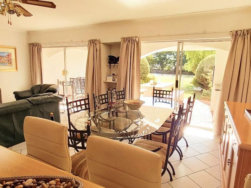 Luxury Waterfront Townhouse Living - Photo 6