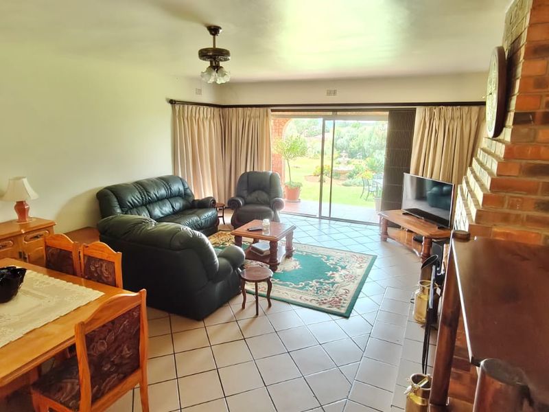 Spacious Family Home with Income-Generating Flatlet – Vaal Marina - Photo 6