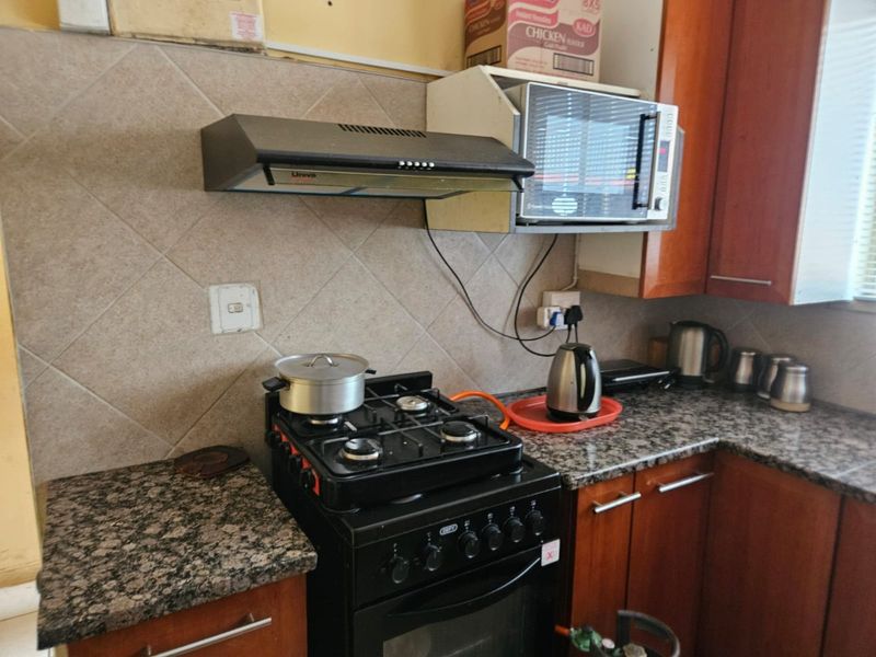 Lovely 3-Bedroom First-Floor Flat – Ready to Invest or Move In - Photo 6