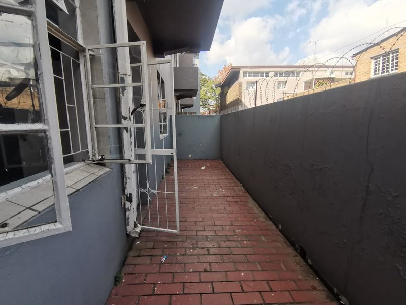 Ground-Floor Spacious 1-Bedroom Apartment | Well-Managed Complex –Benoni - Photo 8