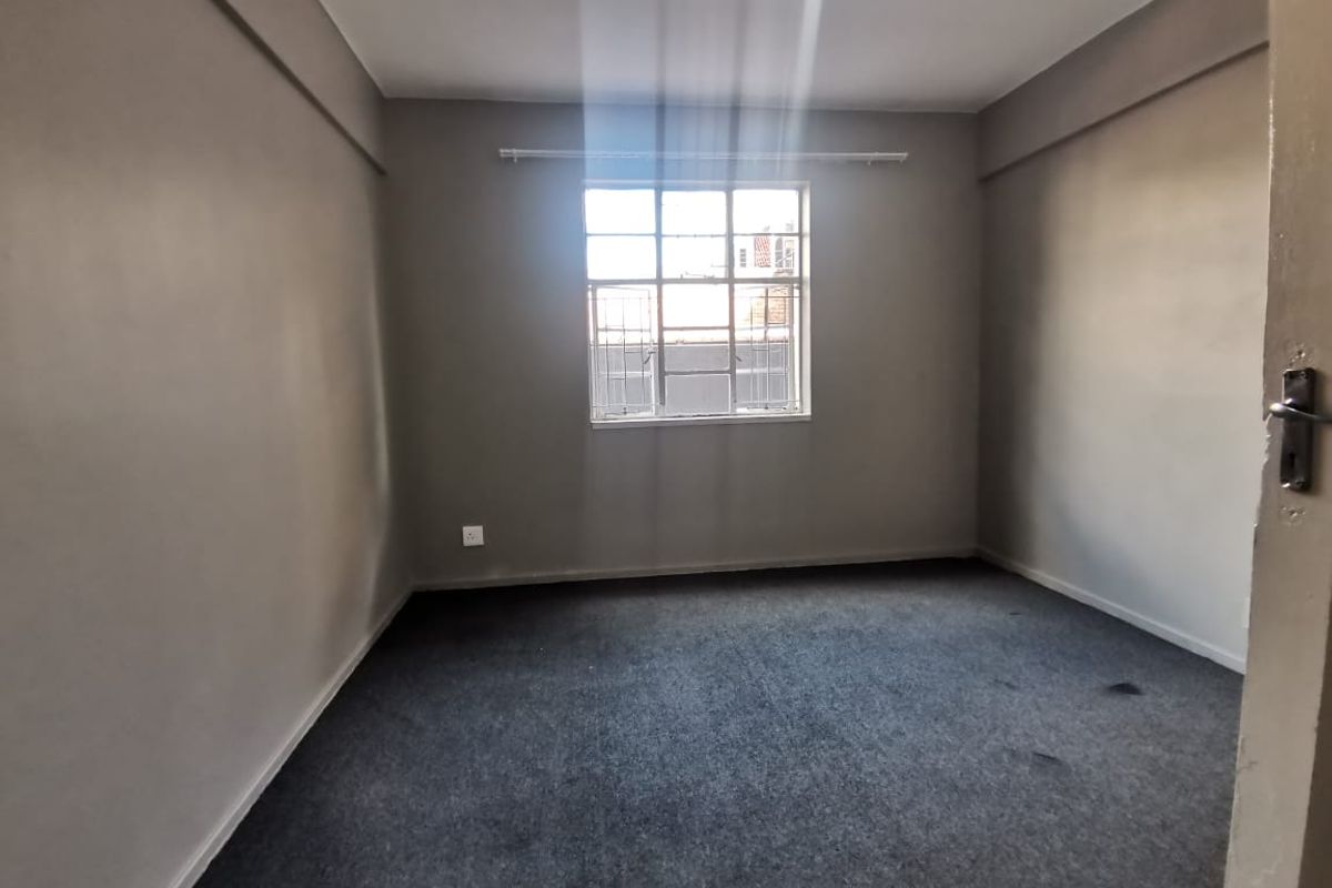 Ground-Floor Spacious 1-Bedroom Apartment | Well-Managed Complex –Benoni - Photo 5