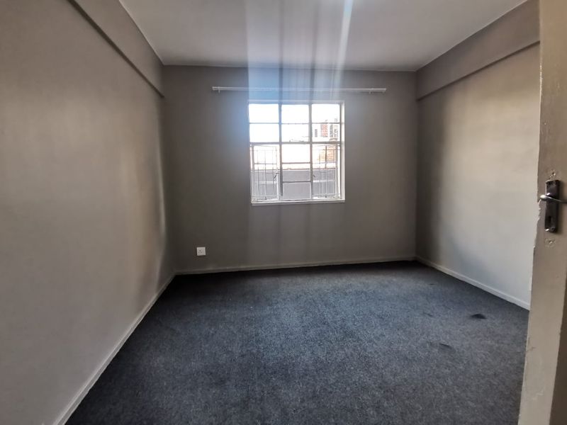 Ground-Floor Spacious 1-Bedroom Apartment | Well-Managed Complex –Benoni - Photo 5