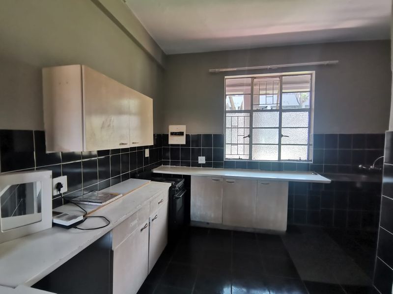Ground-Floor Spacious 1-Bedroom Apartment | Well-Managed Complex –Benoni - Photo 2