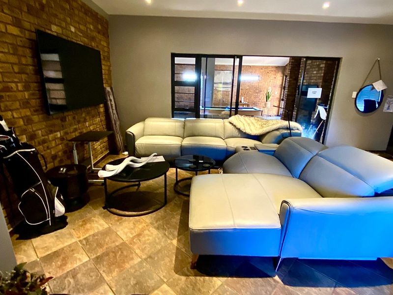 3 Bedroom With 2.5 Bathroom Available For  Sale - Photo 5