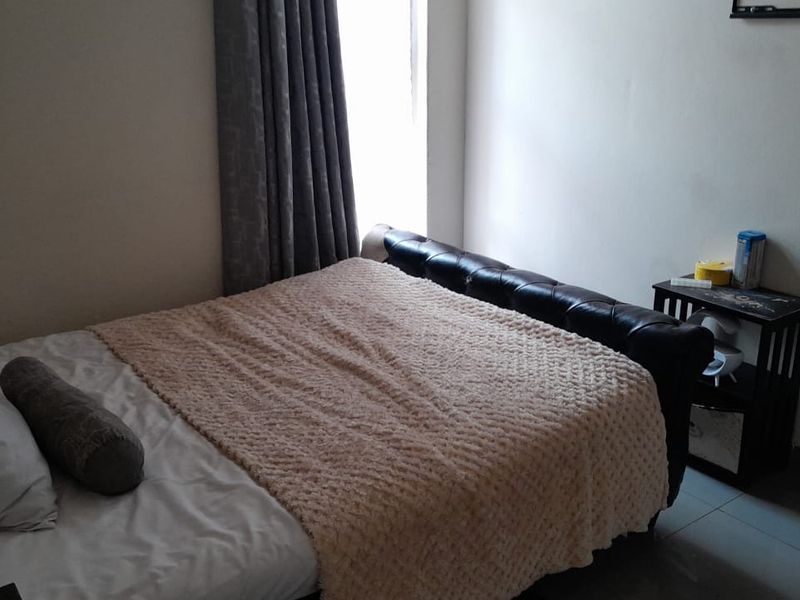 One bedroom Apartment  for sale  in Kempton Park - Photo 9