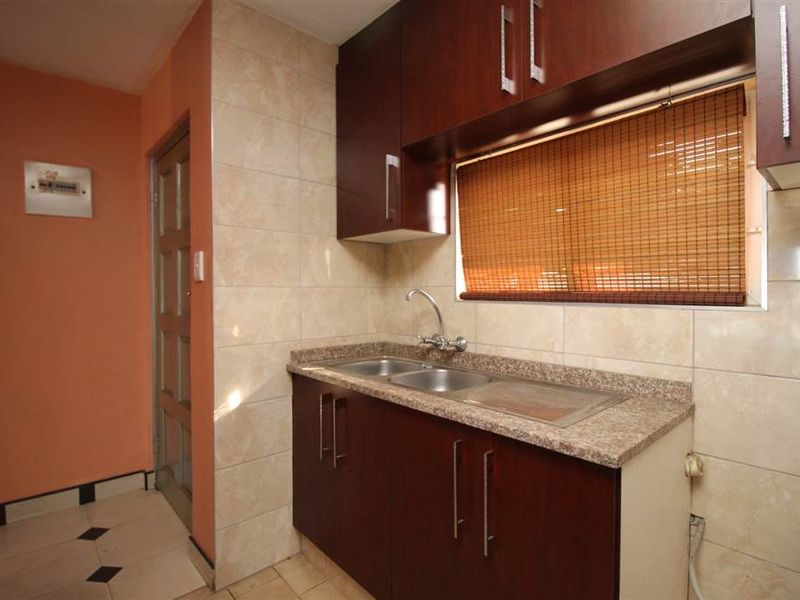 2 Bedrooms, 2 Bathrooms Apartment For Sale In Bonela, Durban - Photo 4