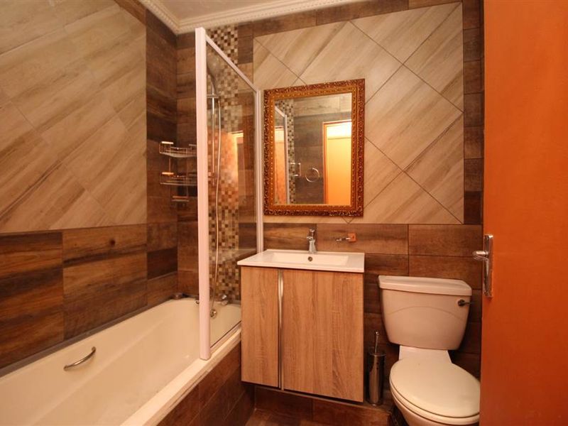 2 Bedrooms, 2 Bathrooms Apartment For Sale In Bonela, Durban - Photo 9