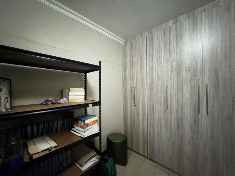 2 Bedroom, 1 Bathroom Apartment for Sale in Umhlanga, Durban - Photo 7