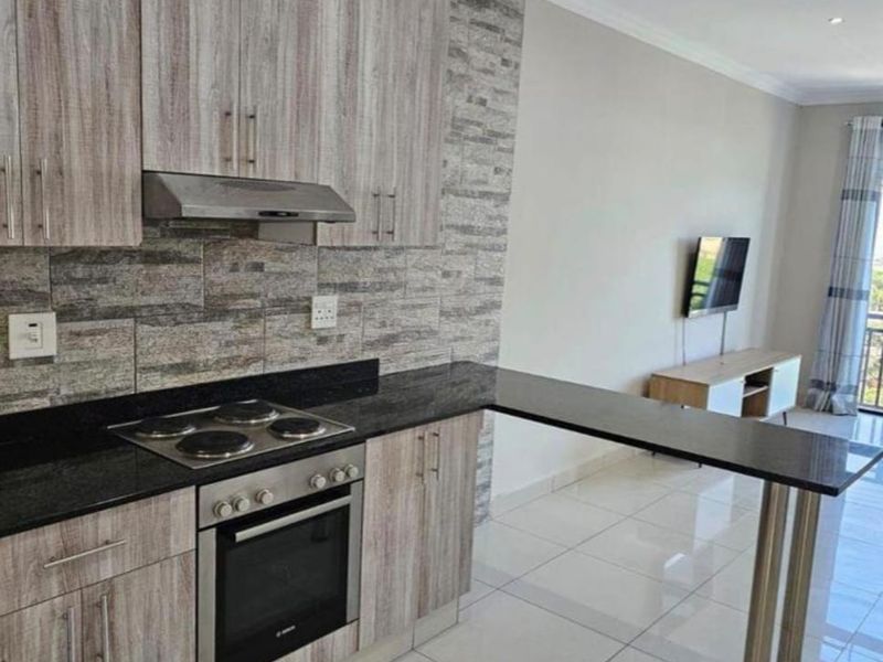 2 Bedroom, 1 Bathroom Apartment for Sale in Umhlanga, Durban - Photo 2