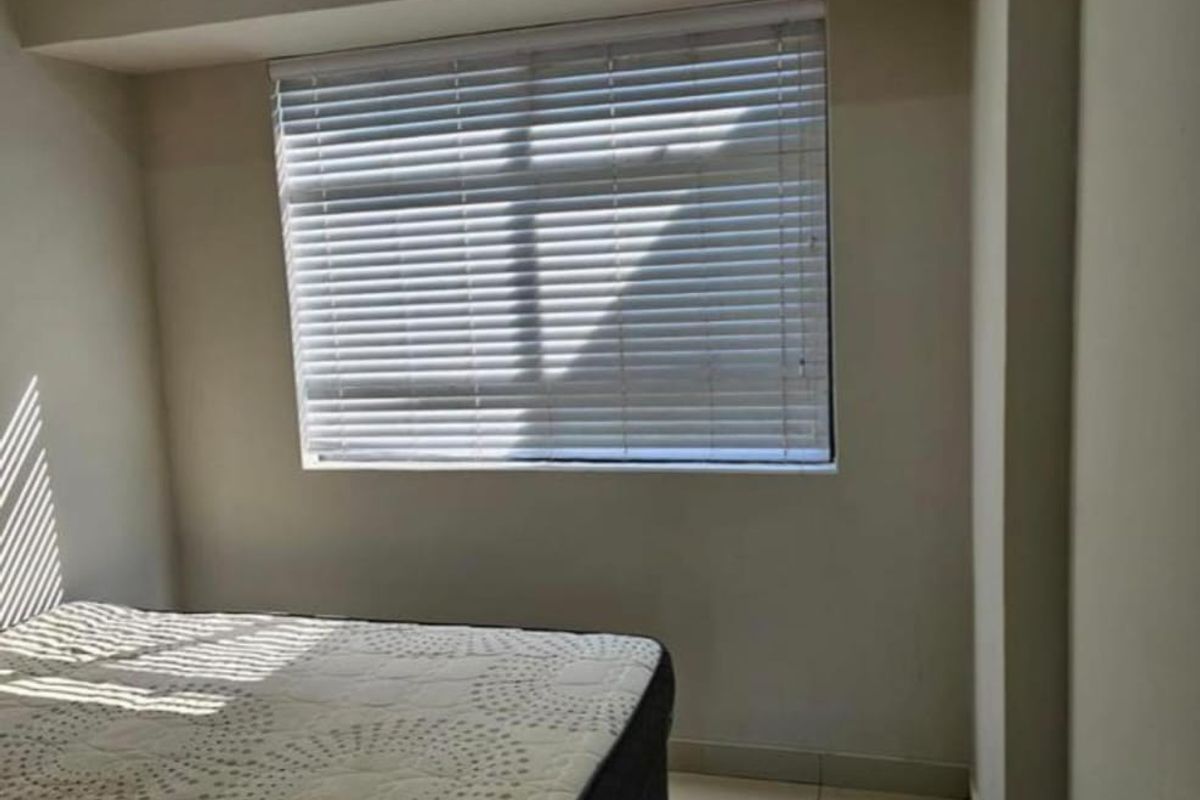 2 Bedroom, 1 Bathroom Apartment for Sale in Umhlanga, Durban - Photo 5
