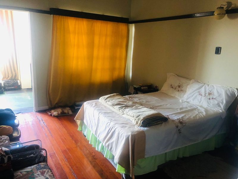 2.5 Bedrooms, 1 Bathroom Apartment For Sale In North Beach, Durban - Photo 5