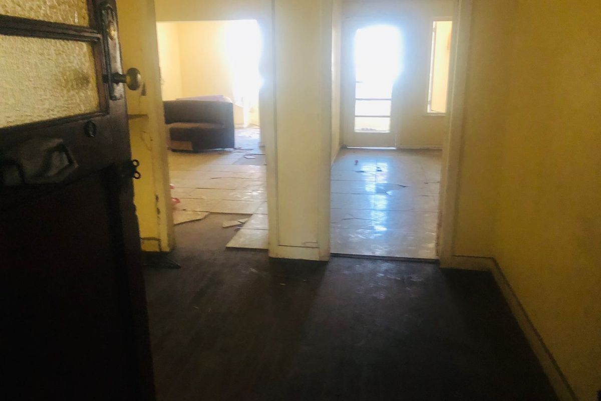 2.5 Bedrooms, 1 Bathrooms Apartment For Sale In Bulwer, Berea, Durban - Photo 3