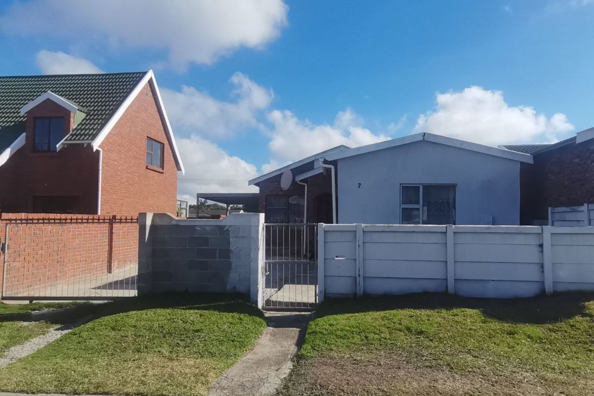 3 bedroom house for sale in Parsonsvlei - Photo 2