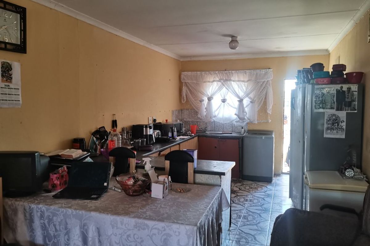 3 bedroom house for sale in Parsonsvlei - Photo 4