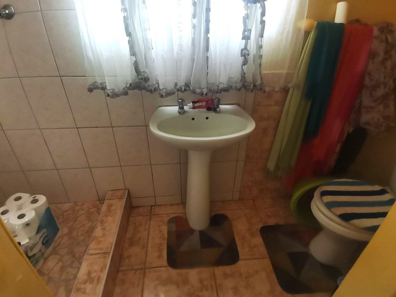 3 bedroom house for sale in Parsonsvlei - Photo 7