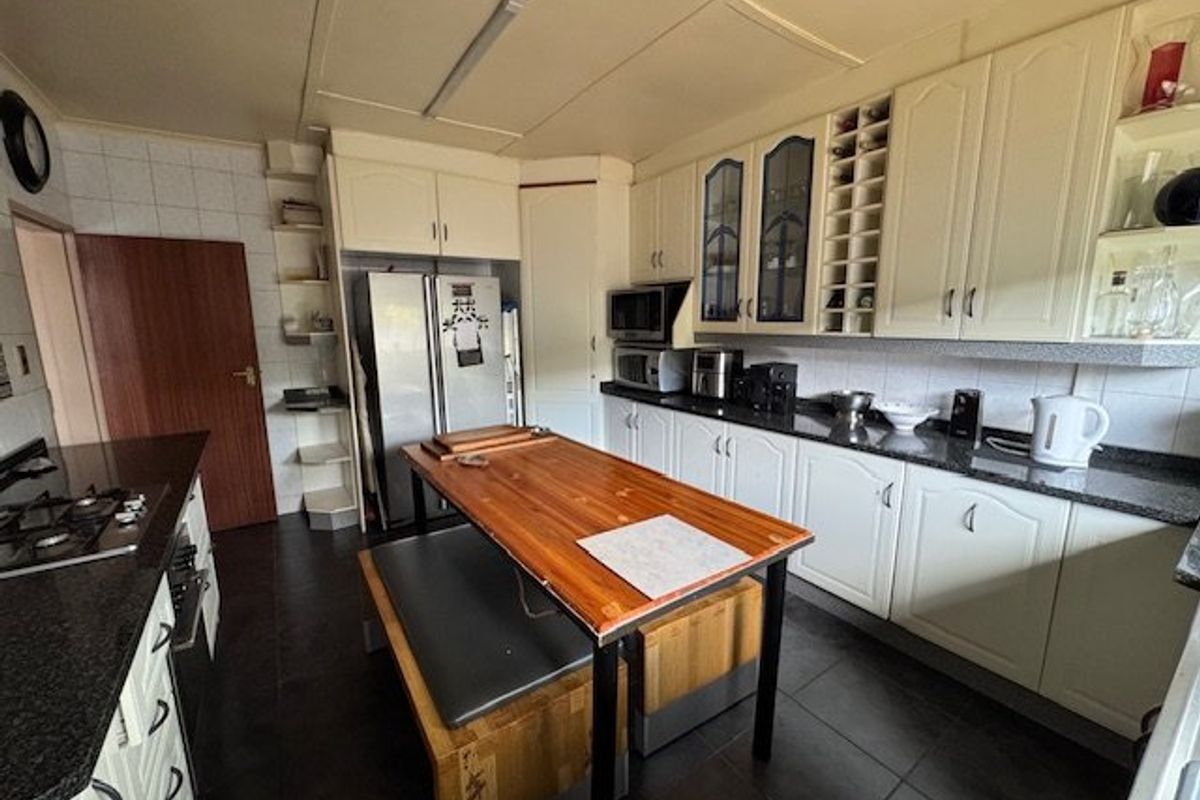 Stylish Home With Income Potential - Photo 4