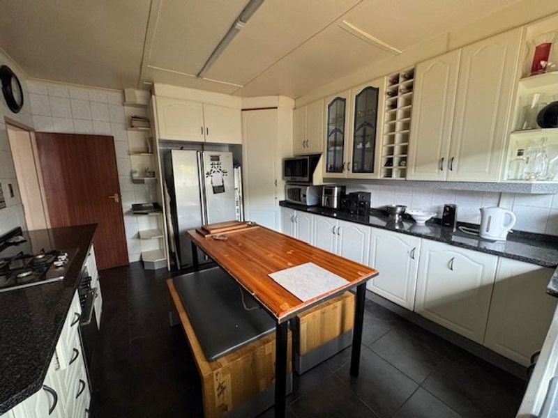 Charming Pomona Family Home with Flatlet and Garden - Photo 4