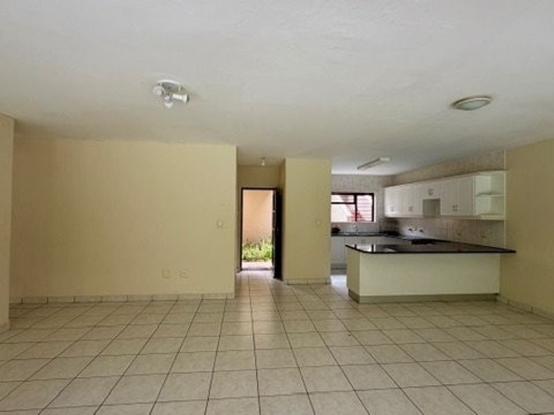 Butleigh – Spacious 4-Bedroom Apartment in St Michaels on Sea - Photo 8