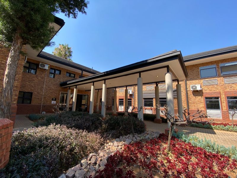Immaculate Office Space To Let In Persequor - Photo 2