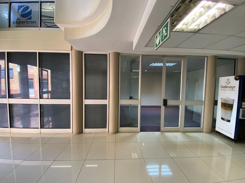 Immaculate Office Space To Let In Persequor - Photo 4