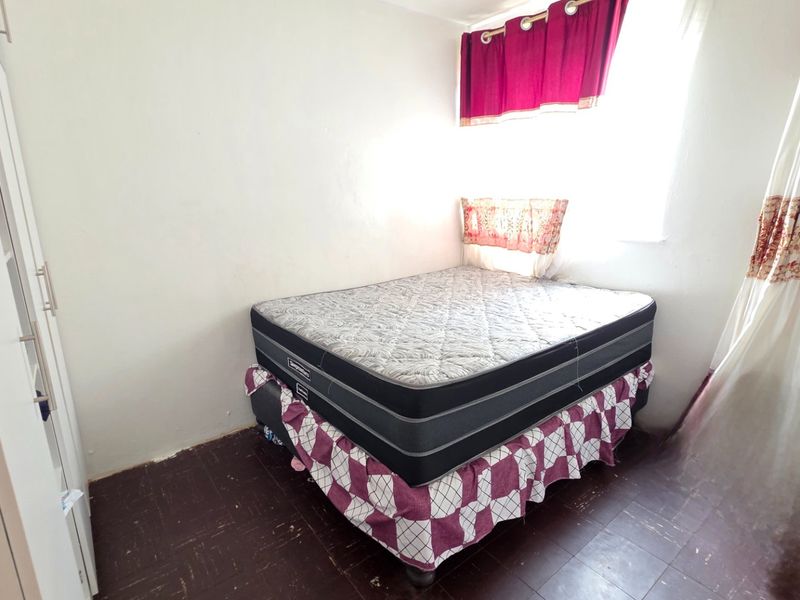 3 Bedroom Secure Front Facing Unit with 24 Hour Security - Photo 9