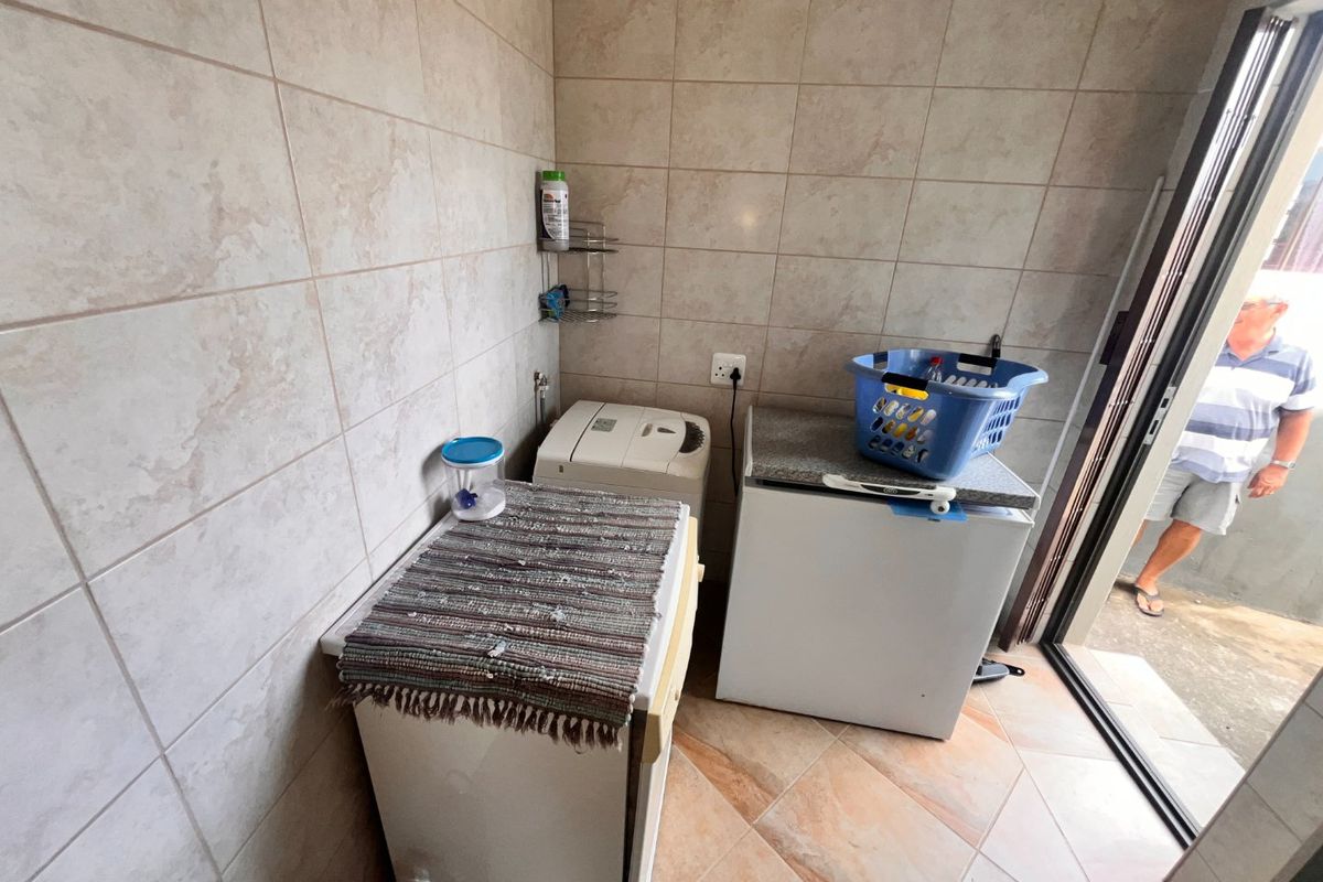 Short term rental fully furnished house  - Photo 4