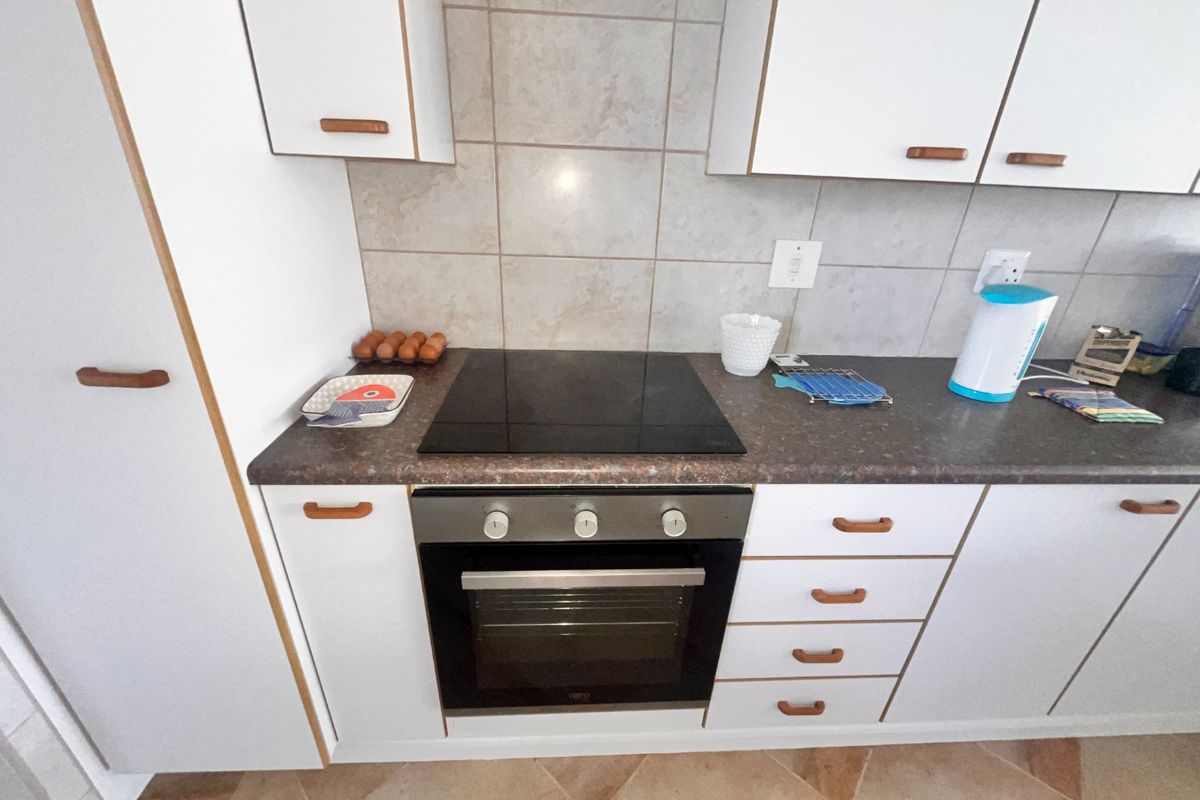 Short term rental fully furnished house  - Photo 3