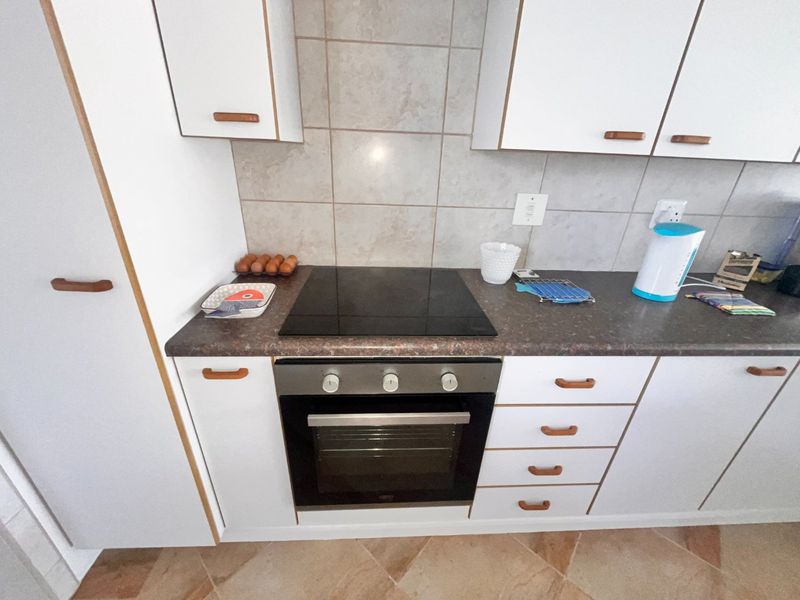 Short term rental fully furnished house  - Photo 3