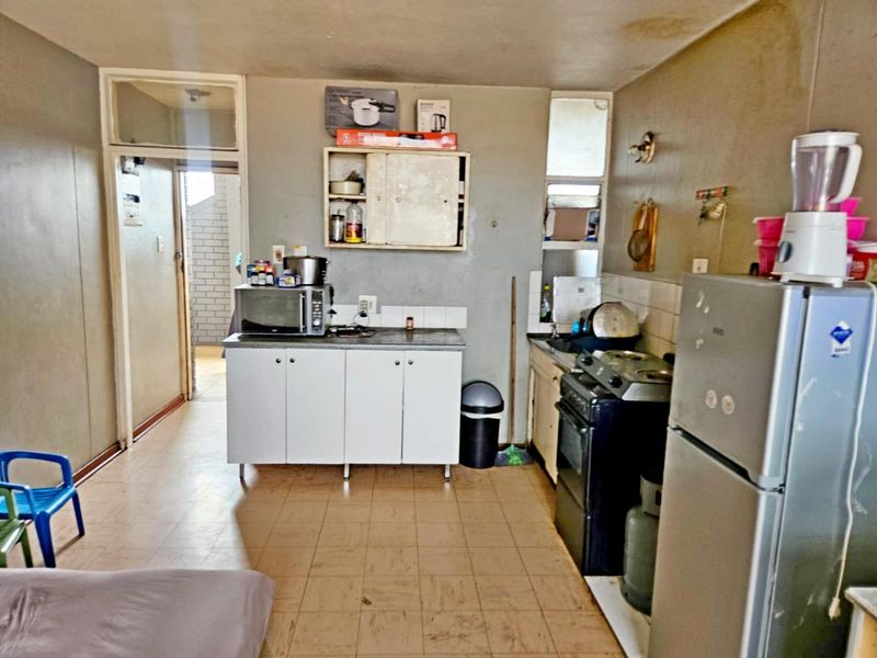 Spacious bachelor apartment for sale  - Photo 4