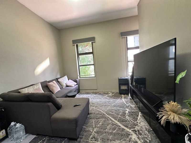 1-Bedroom Executive Apartment For Sale at Rosebank - Photo 4