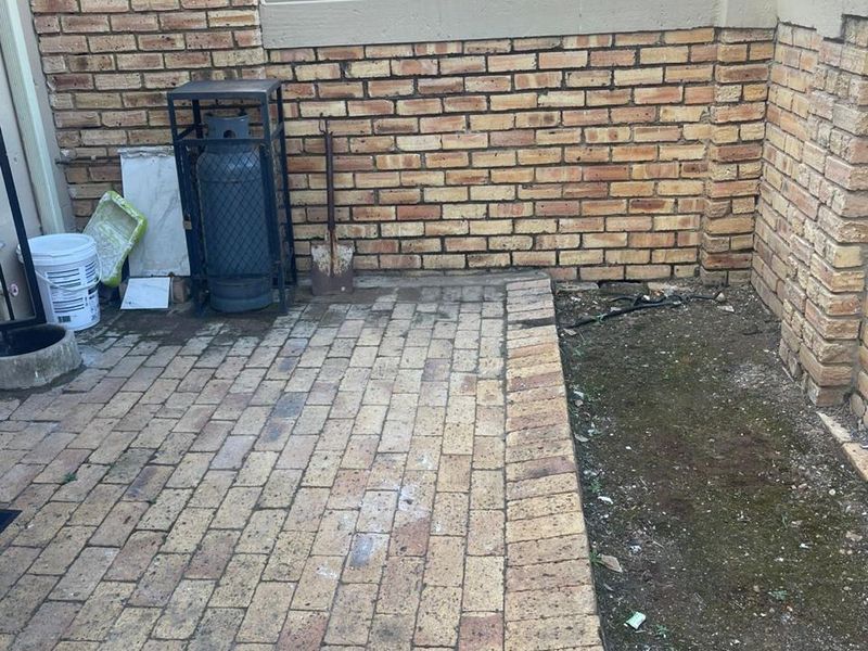 2-Bedroom Townhouse to Rent, Heuwelsig, Centurion - Photo 10