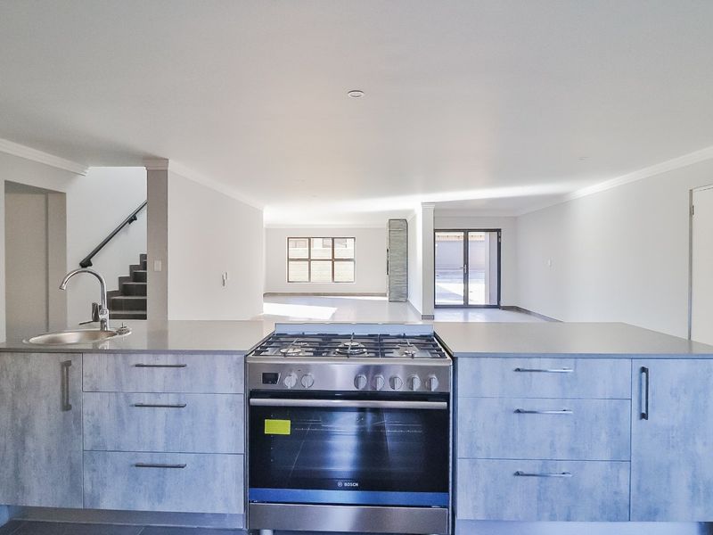 24/7 Security - Photo 7