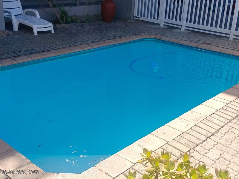 By Appointment Only: Top-Floor Sea View Apartment | Secure Boland Park Villa | Walk to Diaz & Santos Beach - Photo 2