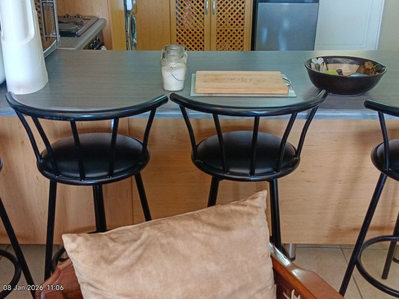 By Appointment Only: Top-Floor Sea View Apartment | Secure Boland Park Villa | Walk to Diaz & Santos Beach - Photo 10