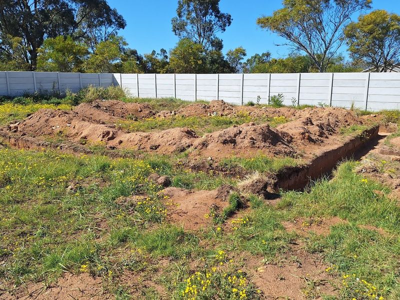 FULLY WALLED LARGE VACANT PLOT WITH NHBRC APPROVAL AND PARTIAL EARTHWORKS - Photo 2